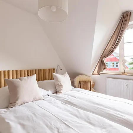 Schoene Aussichten Daire Wieck auf dem Darss