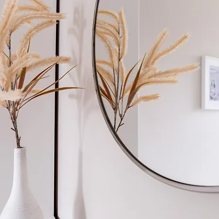 Schoene Aussichten Wieck auf dem Darss